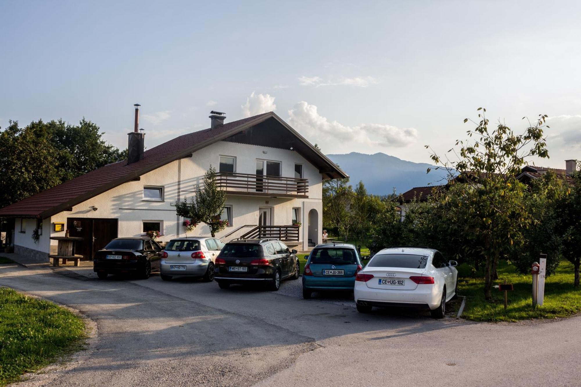 Hanzi Holiday Home Recica ob Savinji Bagian luar foto